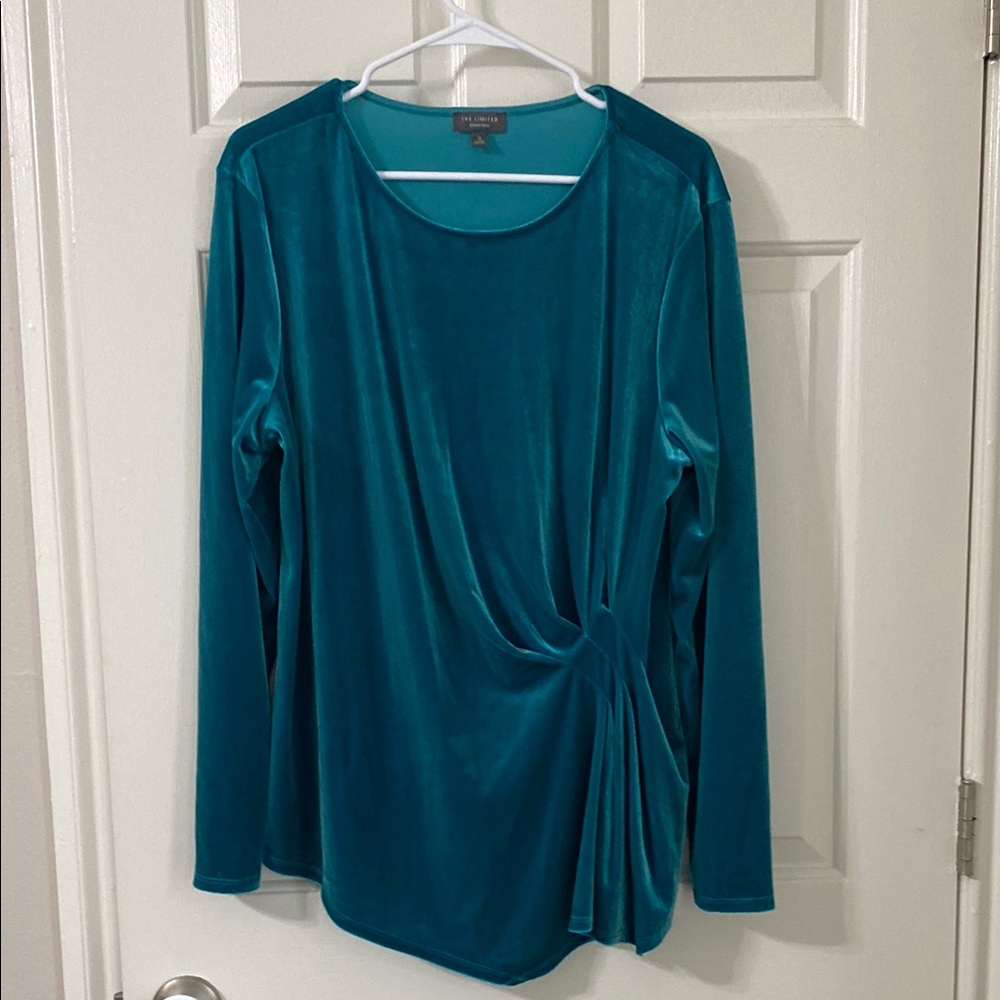 The Limited Belk brand long sleeve turquoise velvet evening/holiday top